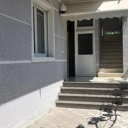 Spacious Bjorni Apartment Bregu i Lumit